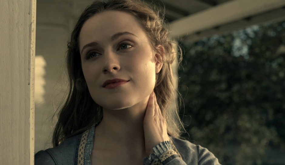 hbos-westworld-season-1-episode-1-dolores-slaps-the-fly